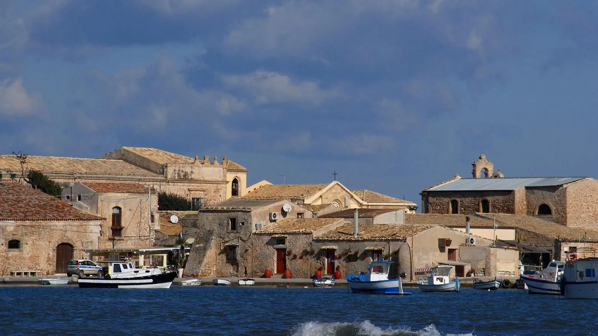 Gorgeous Home In Noto With Kitchenette 0*,  Italy