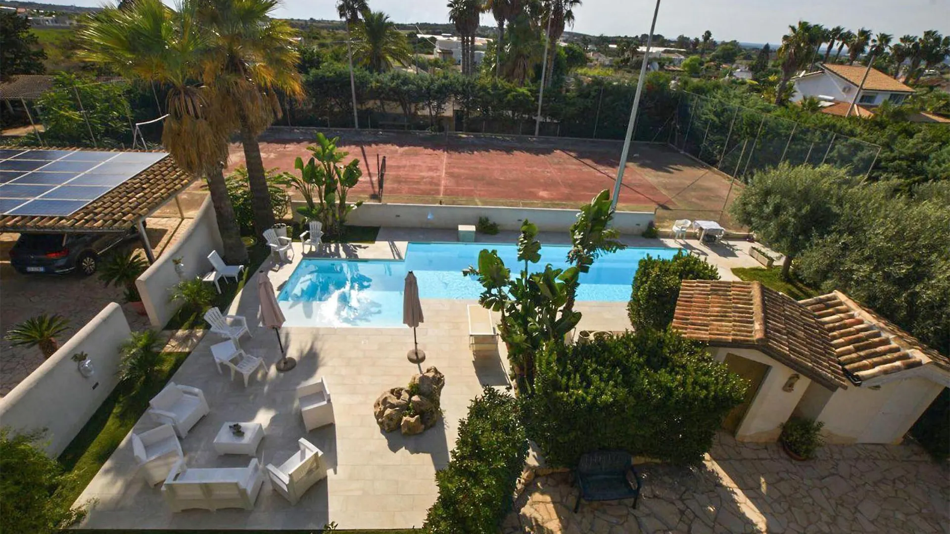 Gorgeous Home In Noto With Kitchenette Holiday home